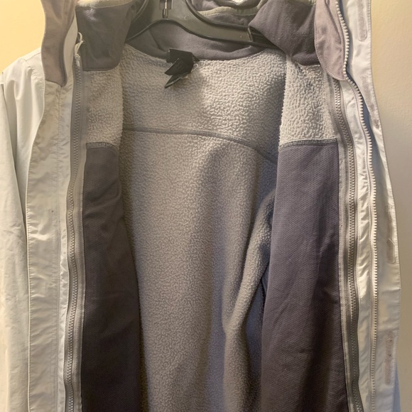 The North Face Men’s Double Lined 4 Season 3 in 1 Ski/Snowboard Coat - Grey - Picture 11 of 13